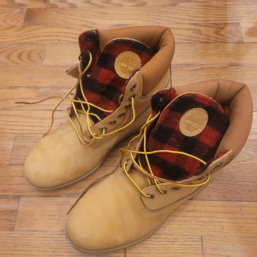 Timberland Wheat Nubuck Boots with Red & Black Plaid Tongue - Picture 1 of 4